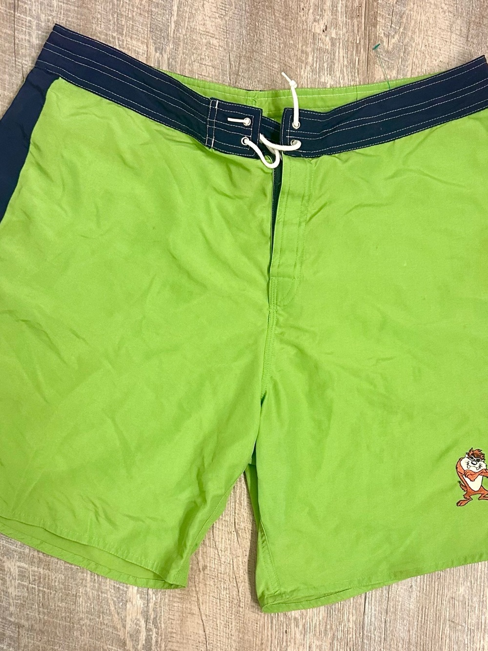Looney Tunes VTG 1998 Green Swim Trunks with Navy Waistband - Boardshorts